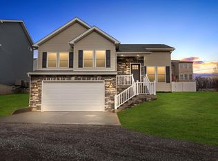 102 Ida Marie Dr, Morgantown, WV 26508