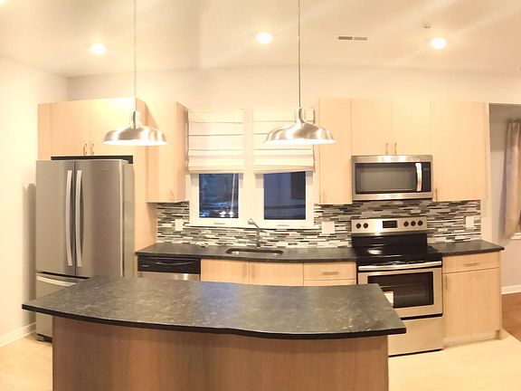 5th image of 831 N 15th St #A-4