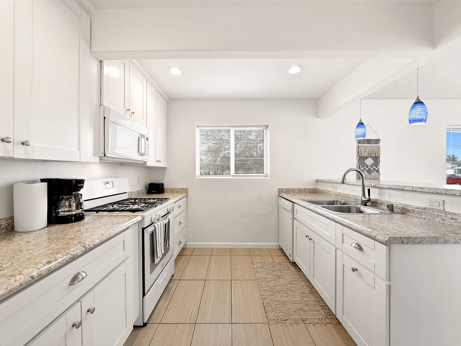 2 bed, $2,200 — Photo 3
