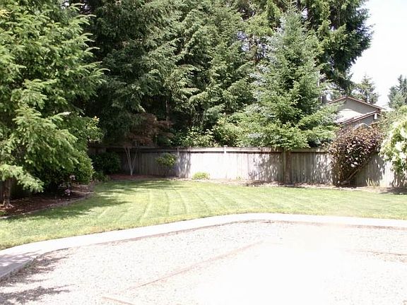 4th image of 19502 98th Avenue Ct E