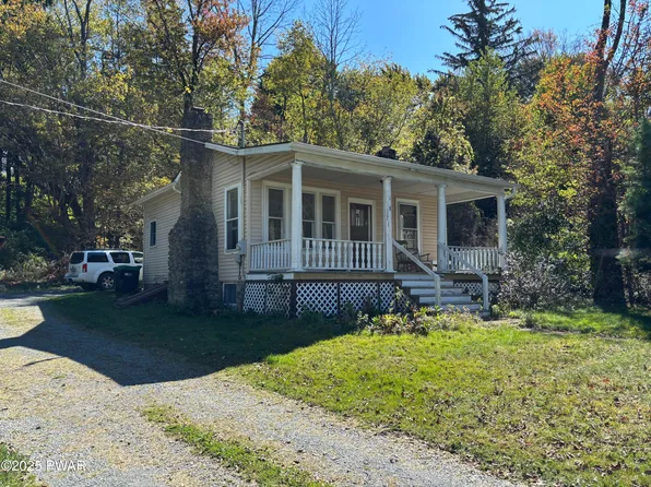 198 Hemlock Grove Rd, South Sterling, PA 18426