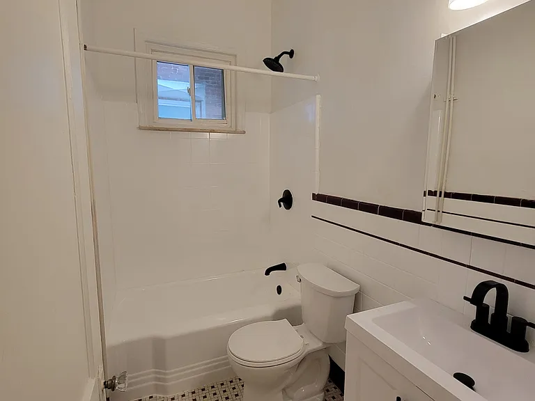 1305 Federal St #1 — Photo 6