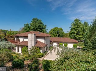 16 Pinewood Rd, Wyomissing, PA 19610