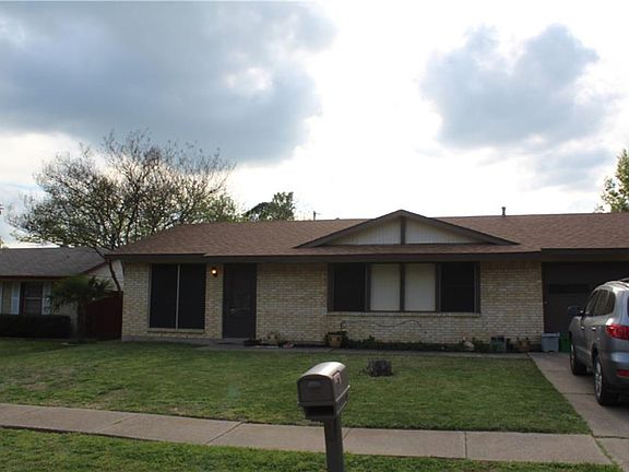 2nd image of 4315 Linda Ln