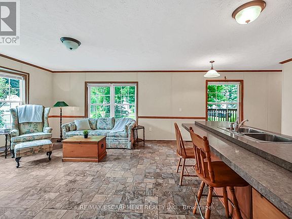 5th image of 29 Courish Ln