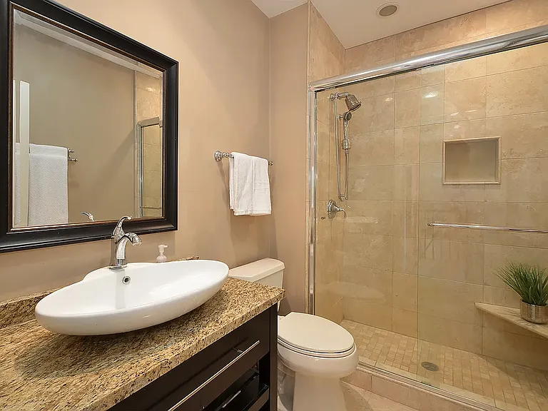 1614 Guthrie Cir — Photo 12