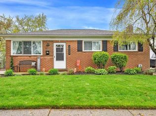 30153 Pinto Dr, Warren, MI 48093