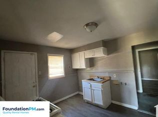2332 E Warren St, Memphis, TN 38106