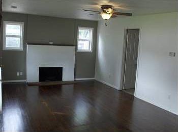 2nd image of 2302 W Targee St