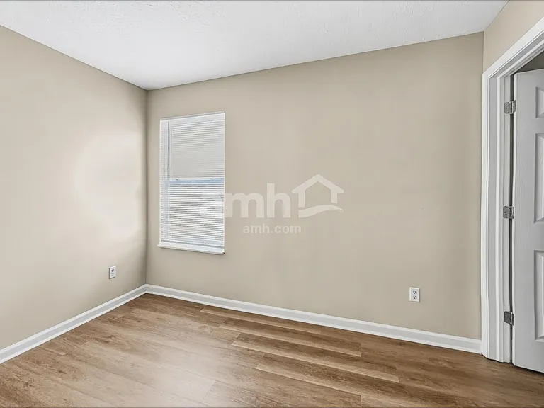 7317 Wellwood Dr — Photo 13
