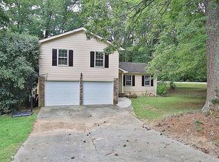 338 Kettlewood Dr, Lilburn, GA 30047