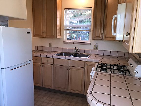 4th image of 111 Beulah Ct