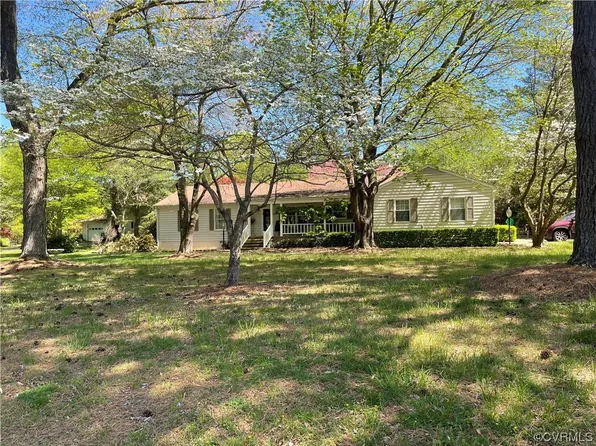 201 Elmwood Ln, Williamsburg, VA 23188