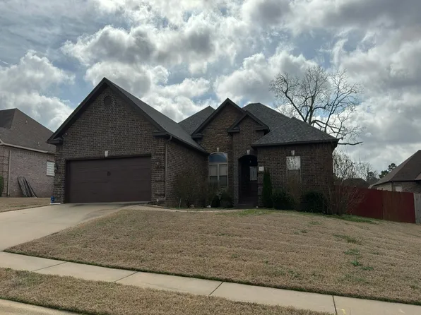 6132 Remington Dr, Bryant, AR 72022