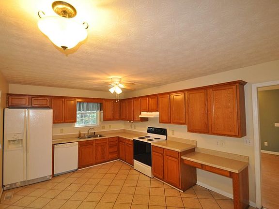 5th image of 1538 Bower Dr SE