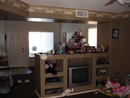 2nd image of 1359 E 10th Pl