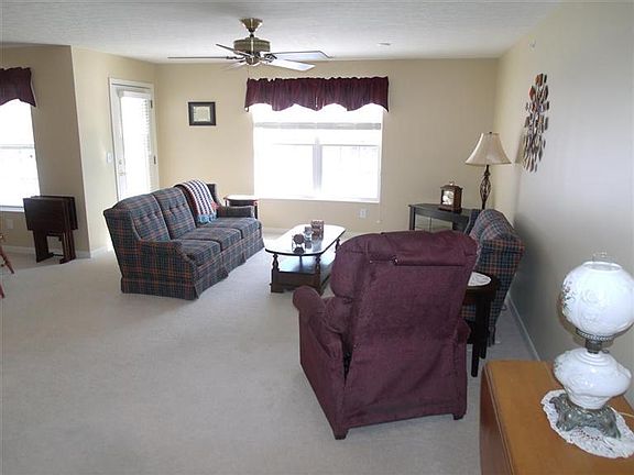 3rd image of 3606 Chestnut Park Ln