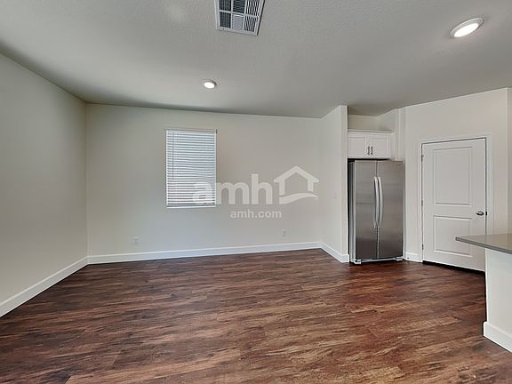 5th image of 559 Lotus Land Ave