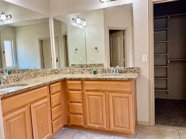 6507 Hall Of Fame Blvd — Photo 18