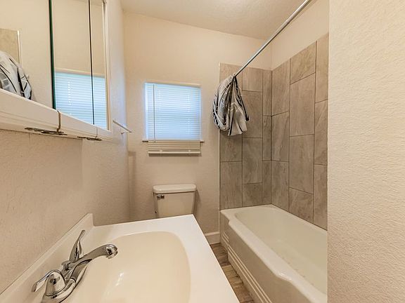 5th image of 628 W Central Ave #628