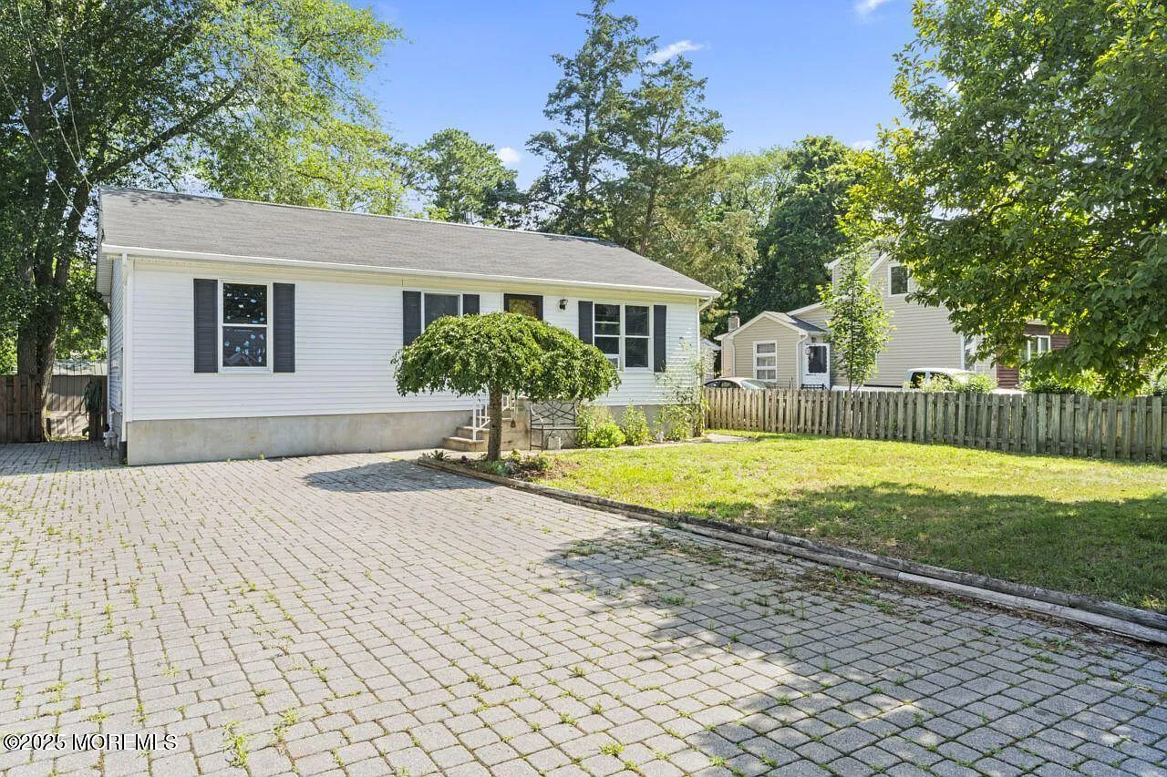 45 Letts Landing Road photo 1