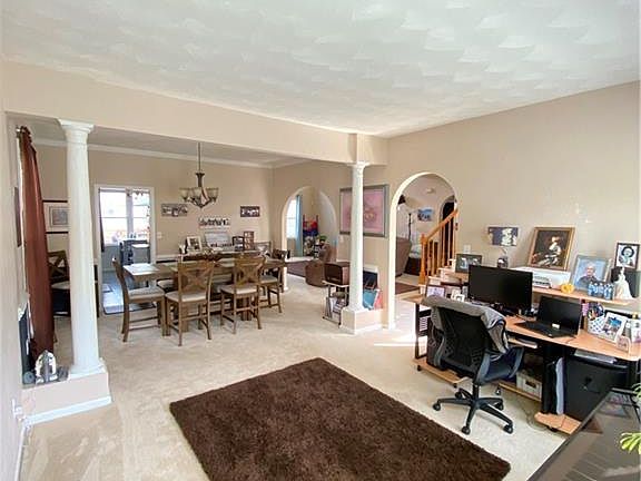 4th image of 908 New Mill Dr
