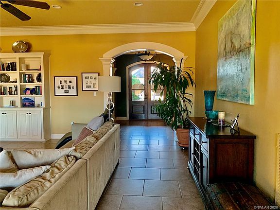 2nd image of 195 Waters Edge Dr