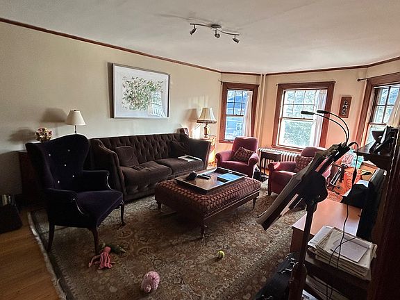 3rd image of 475 Huron Ave #2