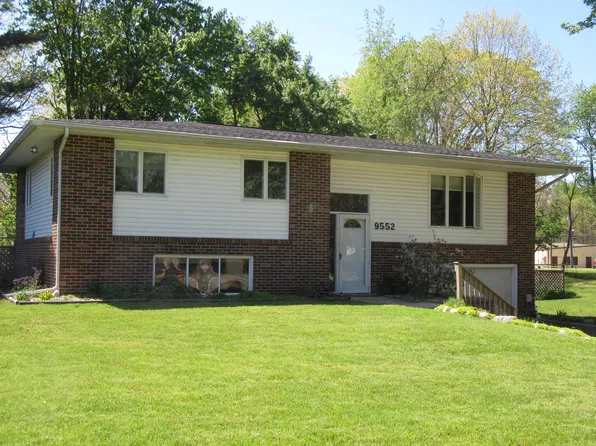 9552 Pine St, Bridgman, MI 49106
