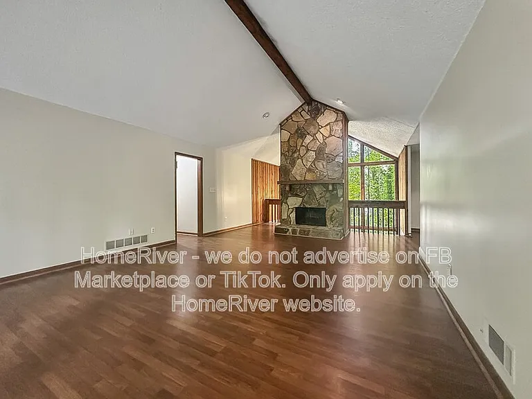 2551 Hunton Ct NE — Photo 4