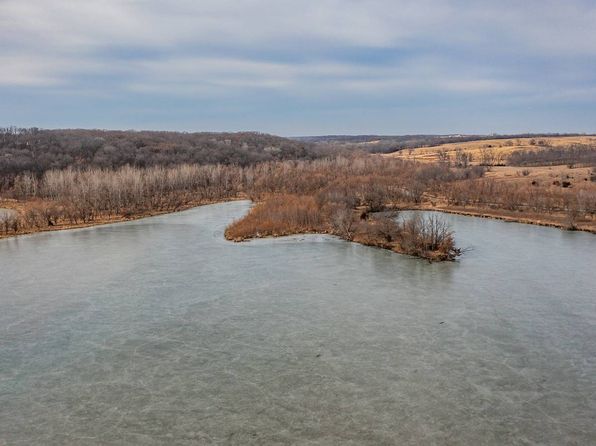 14666 W Bay Ct, Moravia, IA 52571