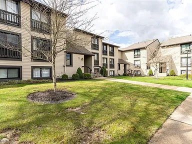 6270 Greenwood Pkwy Northfield OH | Zillow
