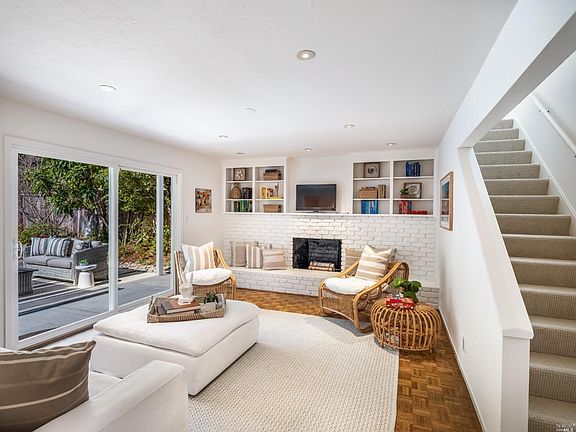 5th image of 712 Tamarack Drive