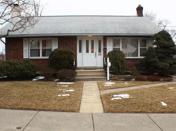 532 Center St, Slatington, PA 18080