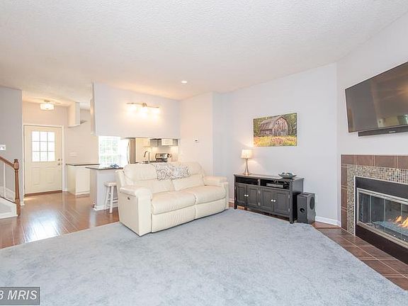 4th image of 3070 Madden Ct