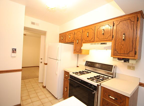 5th image of 13535 S Lamon Ave APT 101