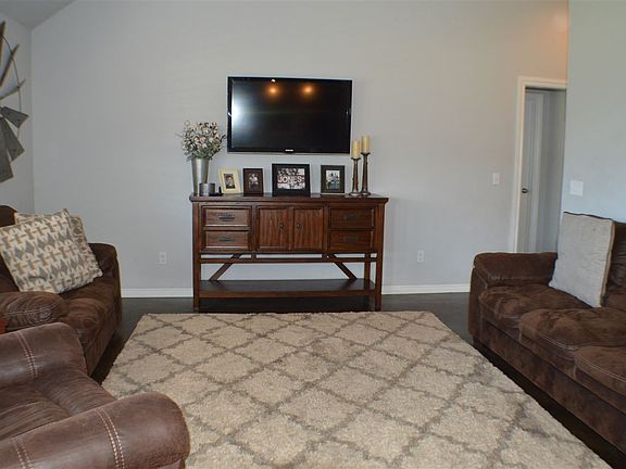 3rd image of 4321 Jenna Ln