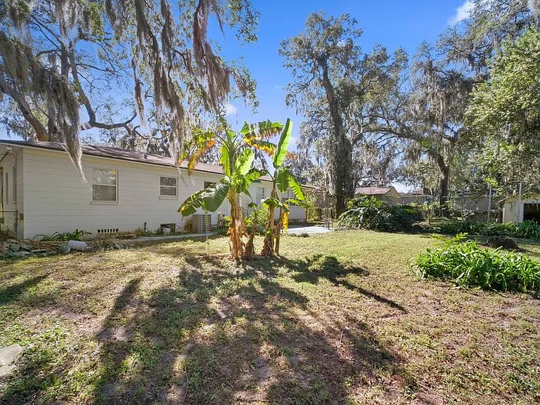 5769 Cedar Oaks Dr — Photo 2