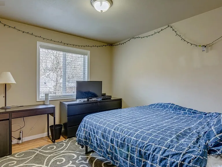 7070 N Cambridge Ave — Photo 22