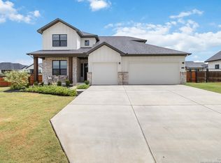 145 W MAGNOLIA CIR, La Vernia, TX 78121