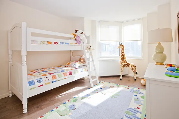 Rented by Silverstein Properties | media 5