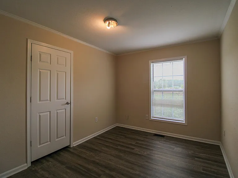 122 Meadows Ln — Photo 20