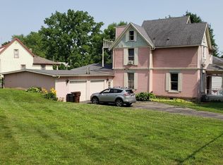 118 Yeomans St, Ionia, MI 48846