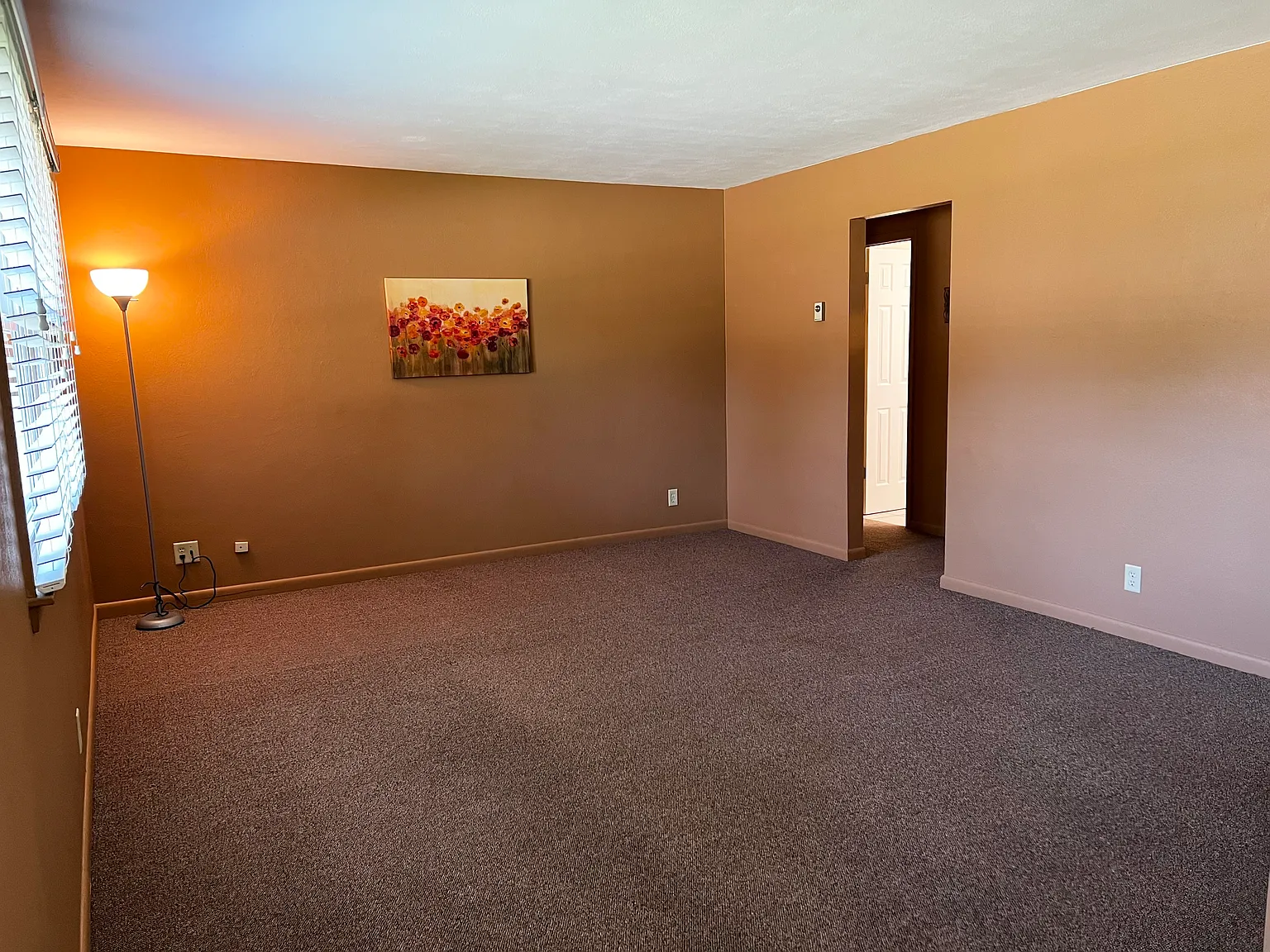 2 bed, 1120 sqft, $870 — Photo 3