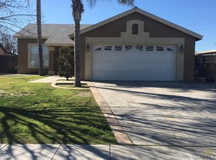 1825 Verbena Dr, Bakersfield, CA 93304