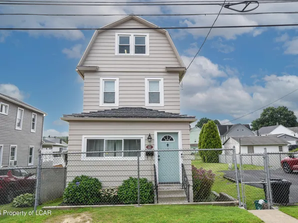 62 4th St, Larksville, PA 18651