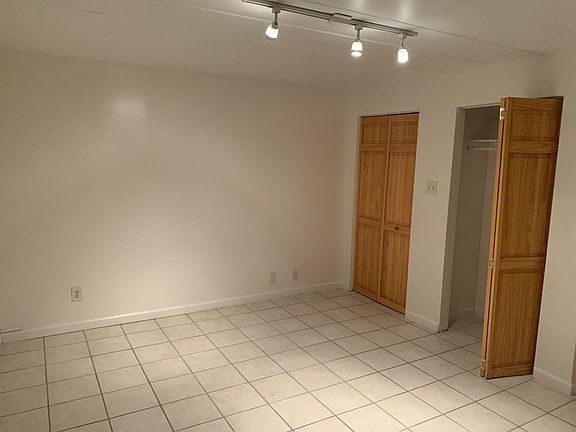 5th image of 900 S Negley Ave #20A