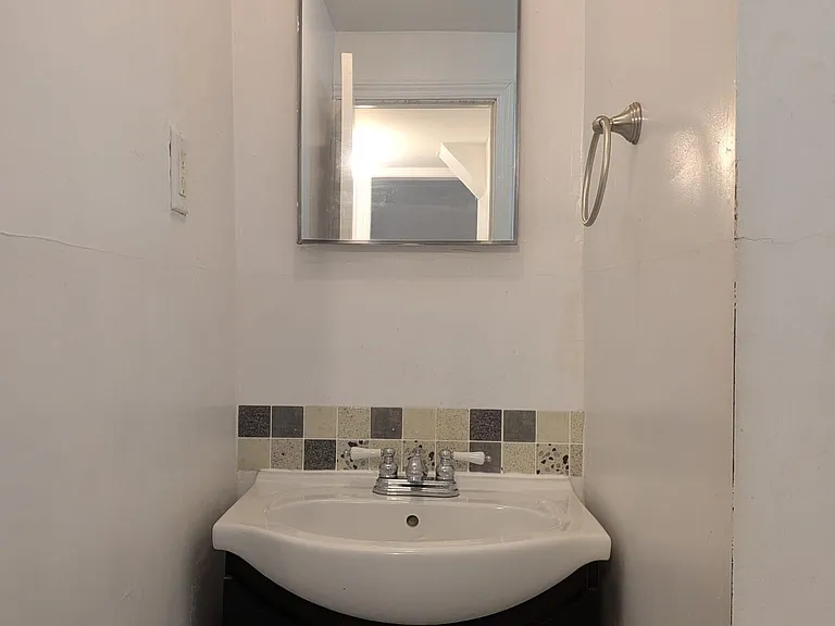 61 Darlingside Dr — Photo 13