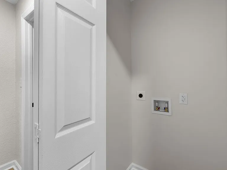 412 Lineberry Rd — Photo 27