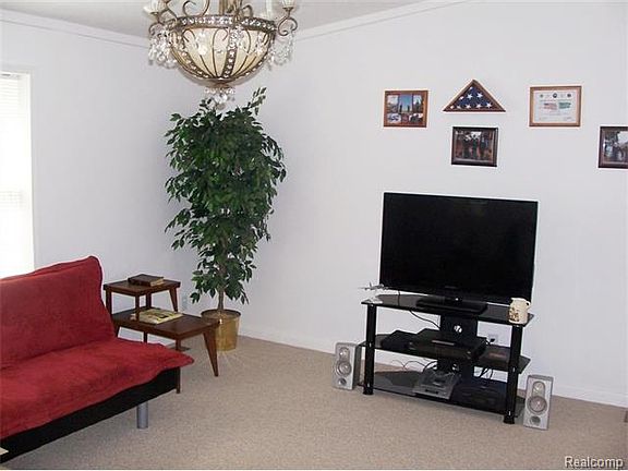 3rd image of 4908 Deleon Dr